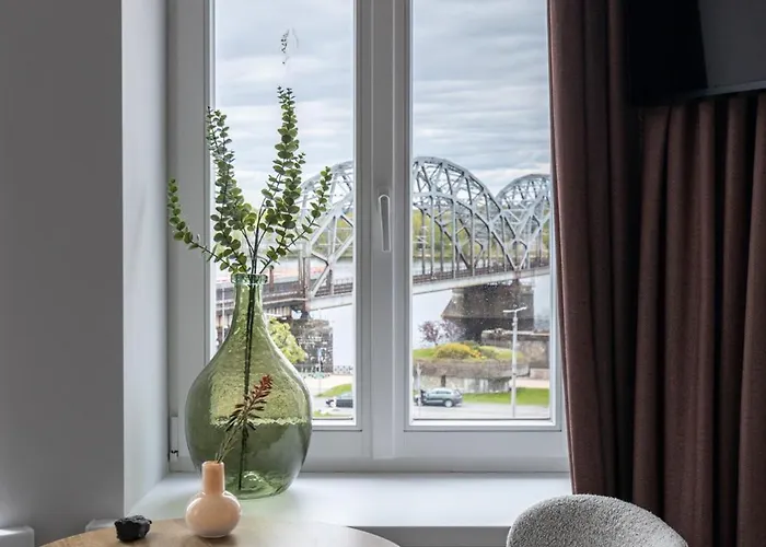 Romantic River-view Old Town Dzīvoklis